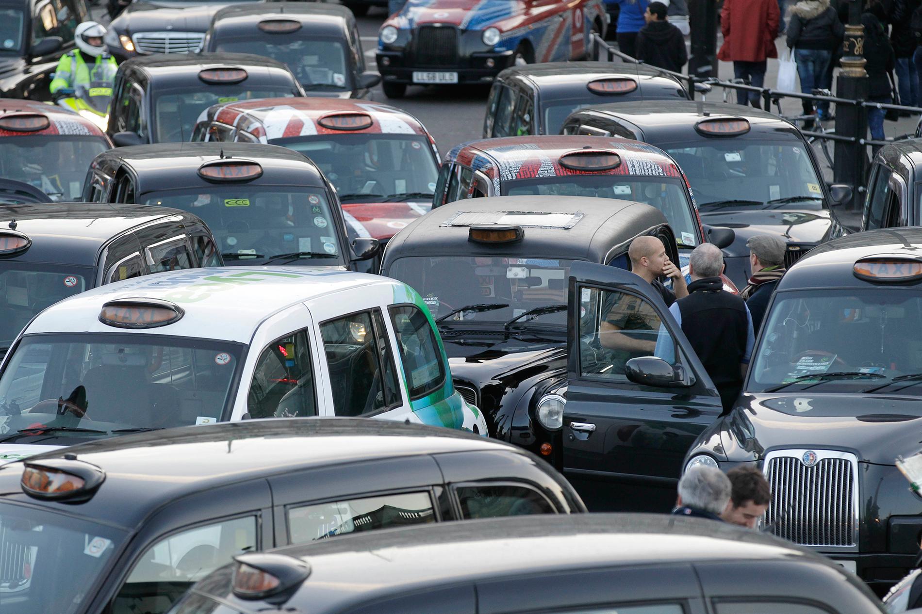 15 procent på en taxiresa är kutym i England.
