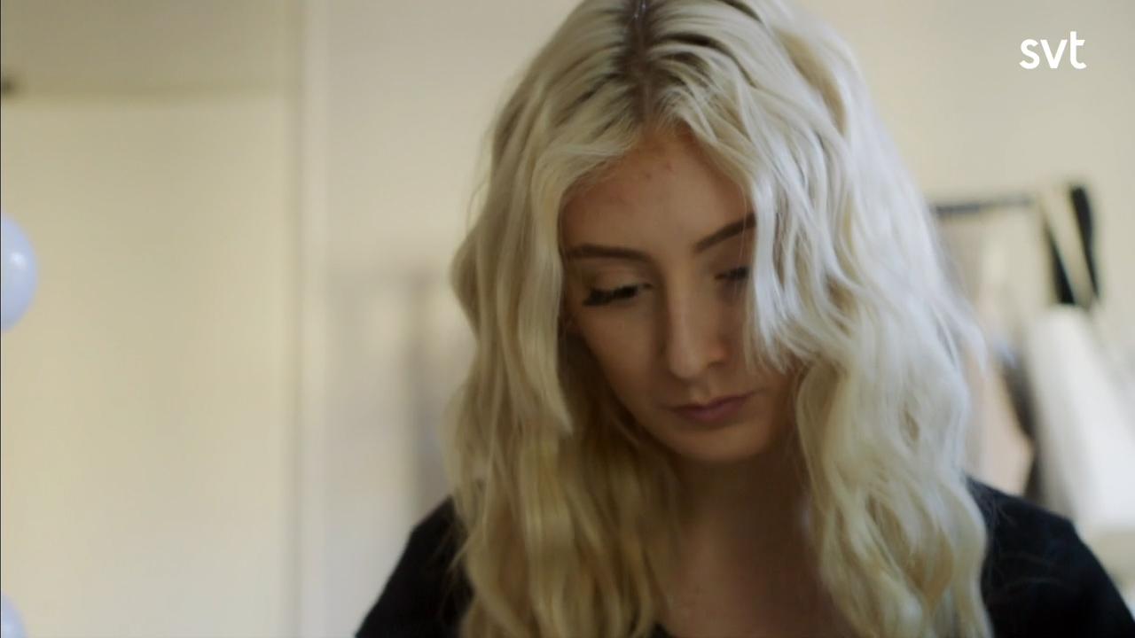 Emma Hagen, 18, berättar om sin stress.