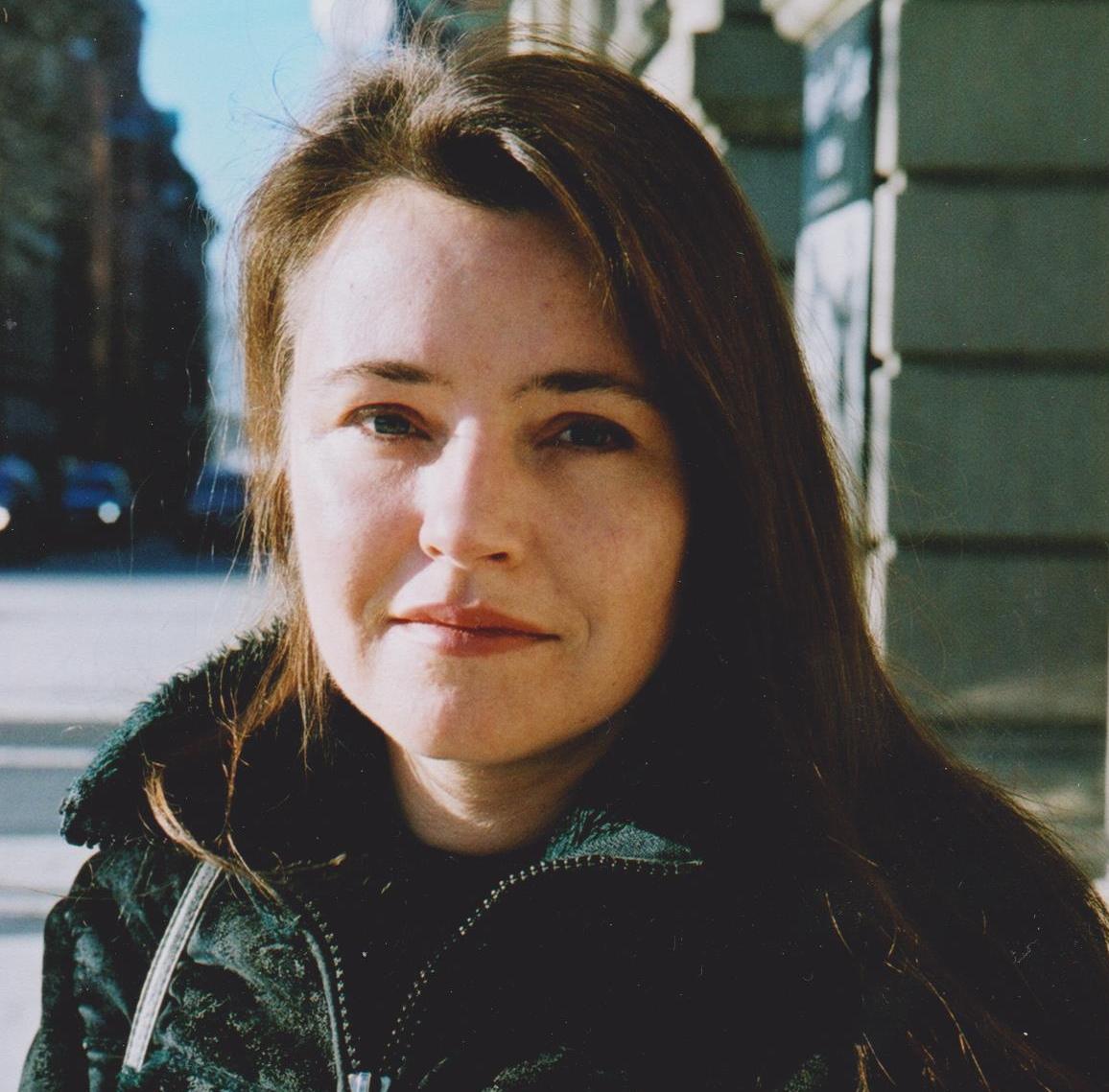 Ann Hallström  (född 1970), poet.