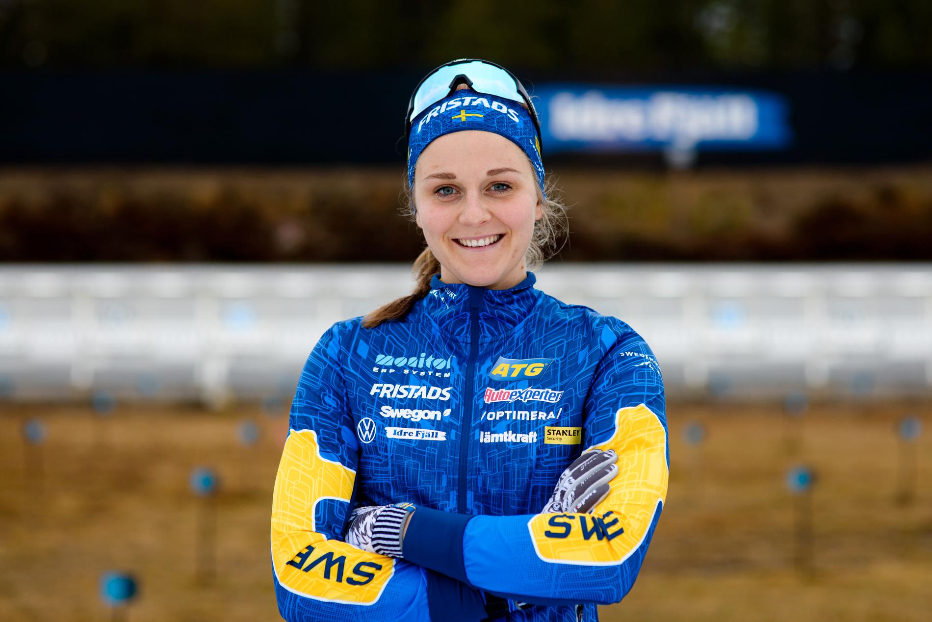 Stina Nilsson är en del av Sveriges A-landslag i skidskytte säsongen 2021–2022