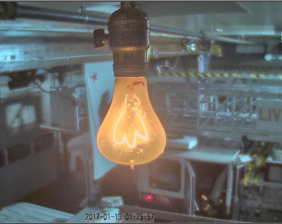 Glödlampan som fungerat i 115 år, på brandstationen i Livermore.