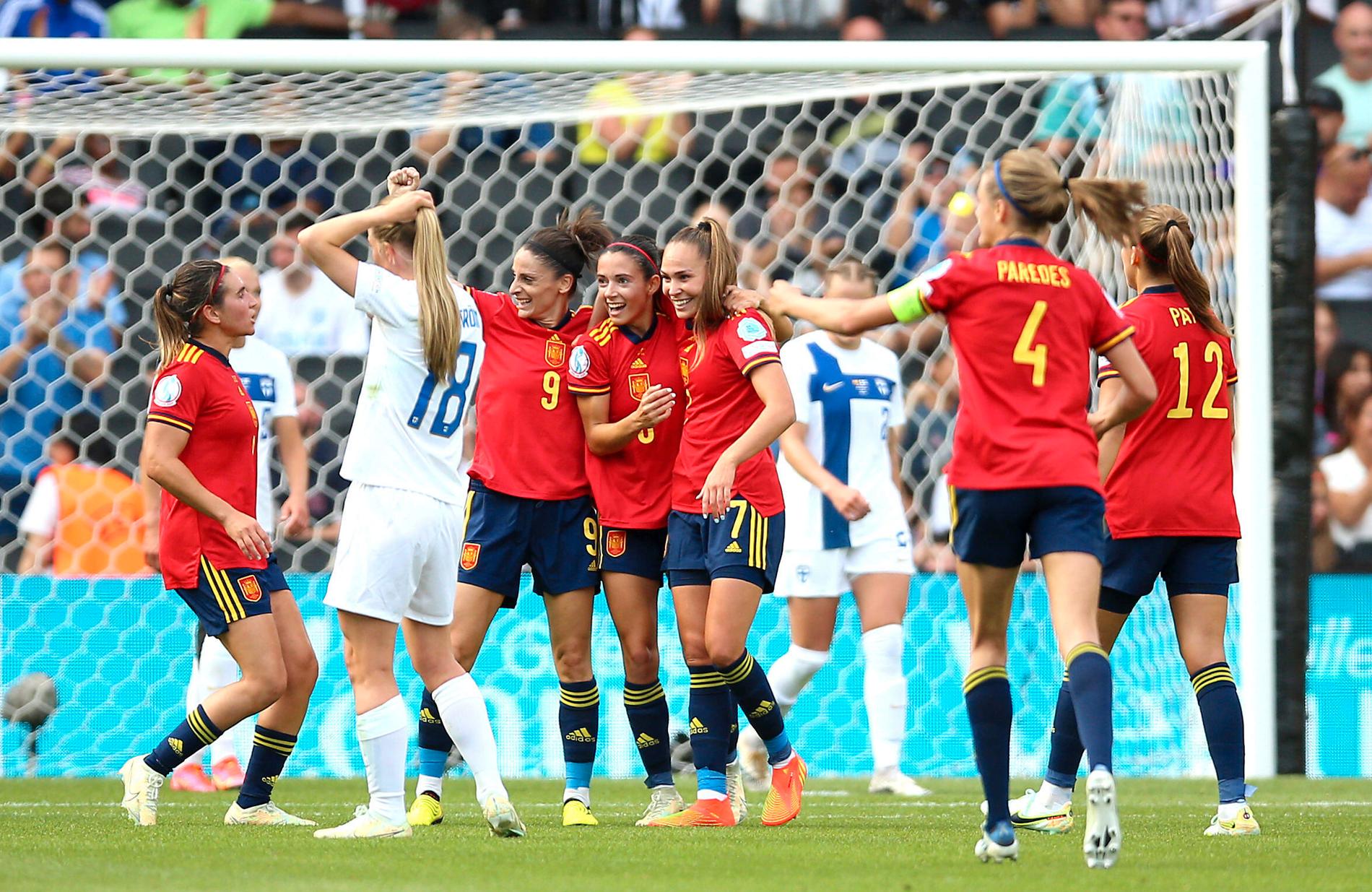Spanien vände och vann mot Finland i ”dödens grupp”.
