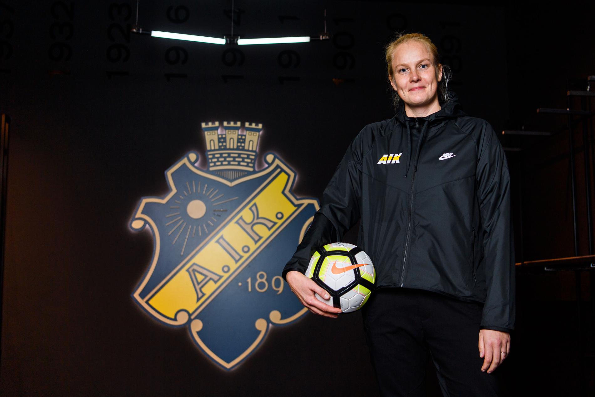Maiju Ruotsalainen är ny chefstränare i AIK.