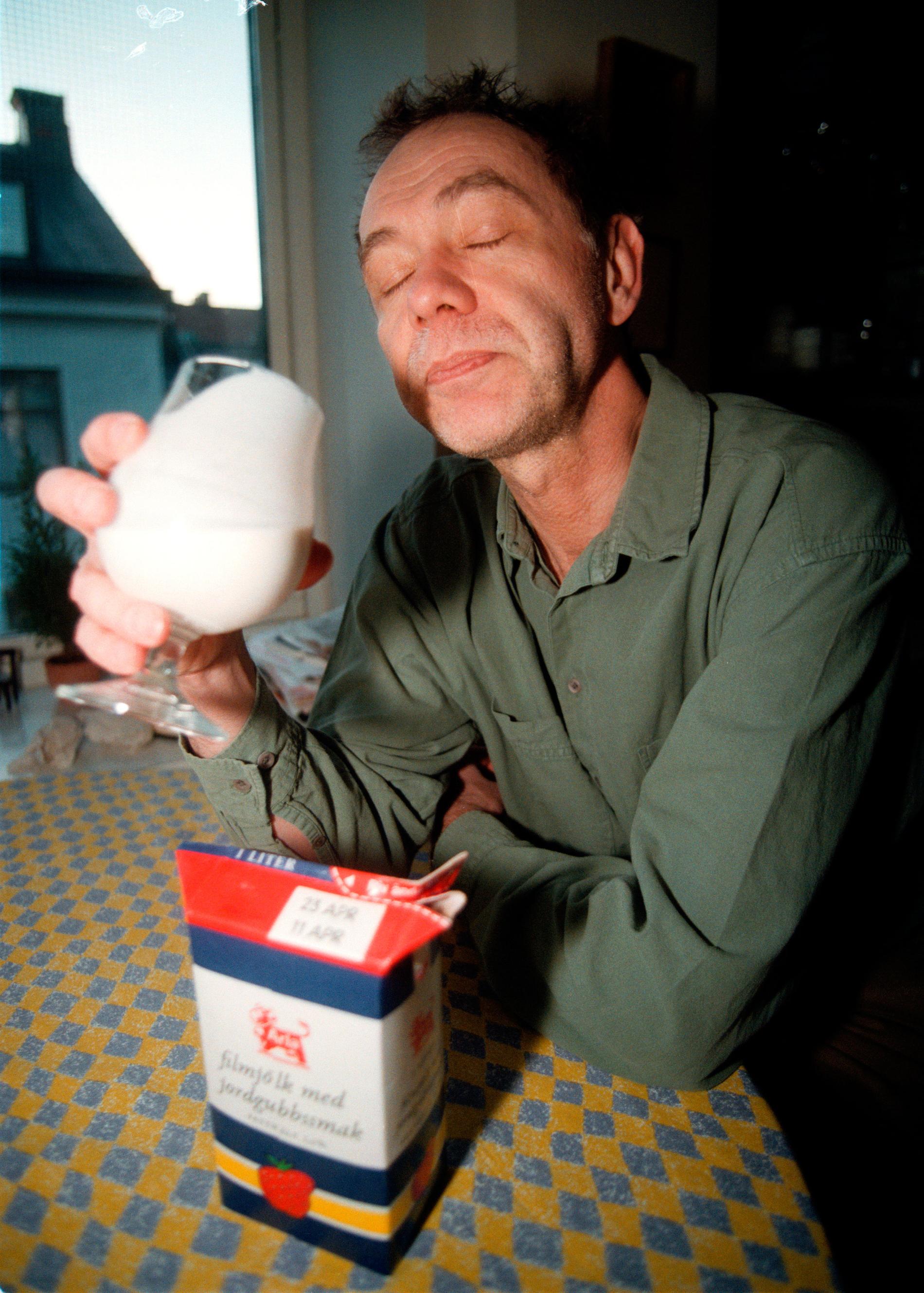 Kjell Alinge provar fil. 1997