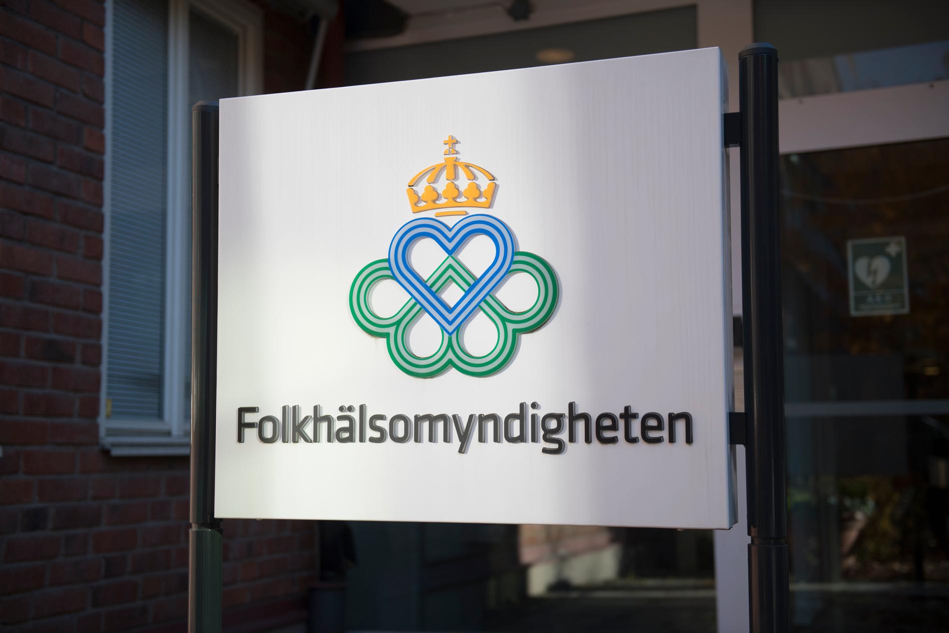 Folkhälsomyndighetens nuvarande bedömning är att det inte finns någon fara spridning av coronaviruset i Sverige. Arkivbild.