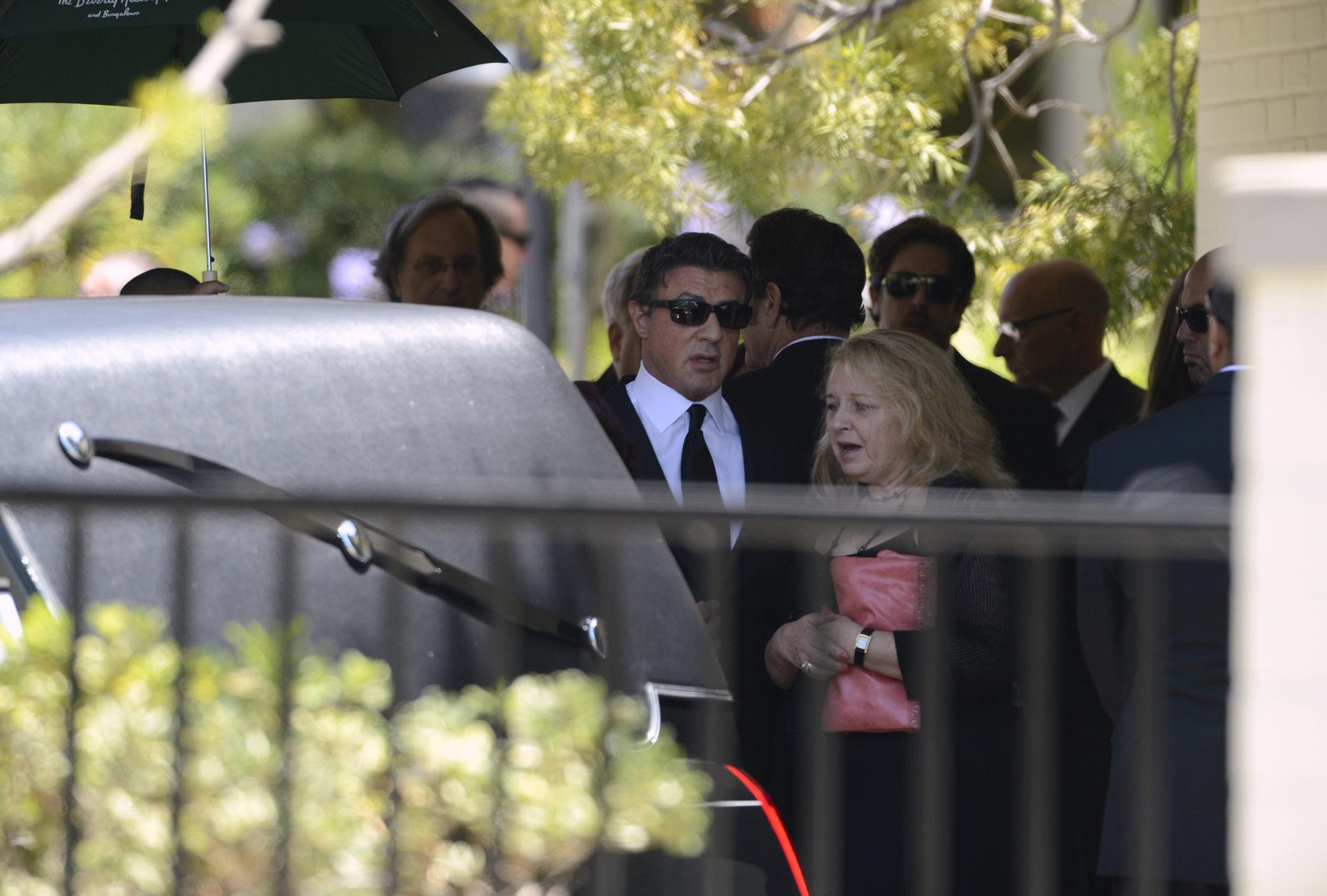 Sylvester Stallone på sonens begravning.