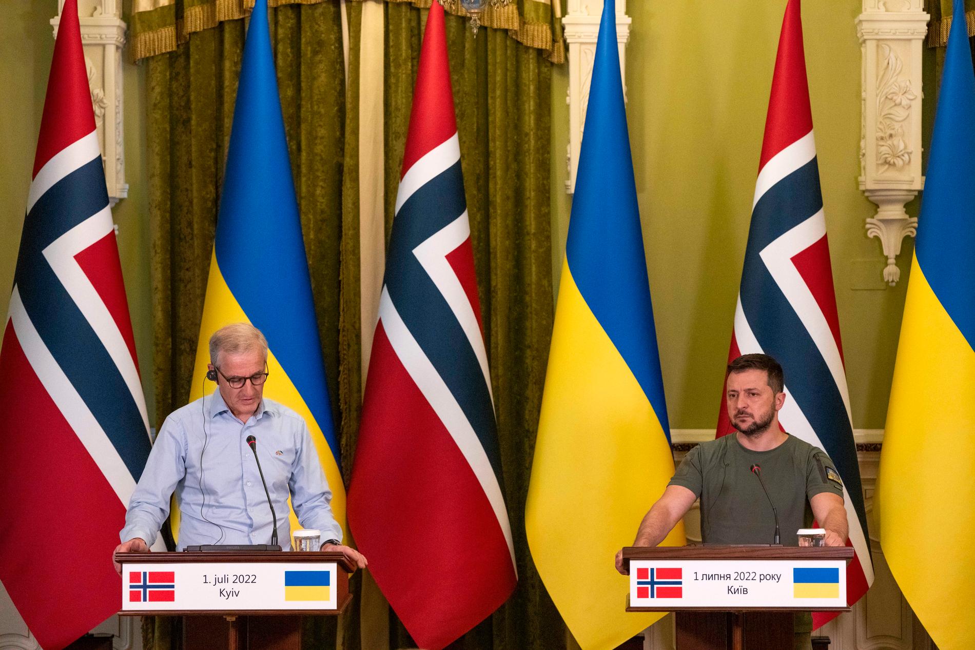 Norges statsminister Jonas Gahr Støre och Ukrainas president Volodymyr Zelenskyj.