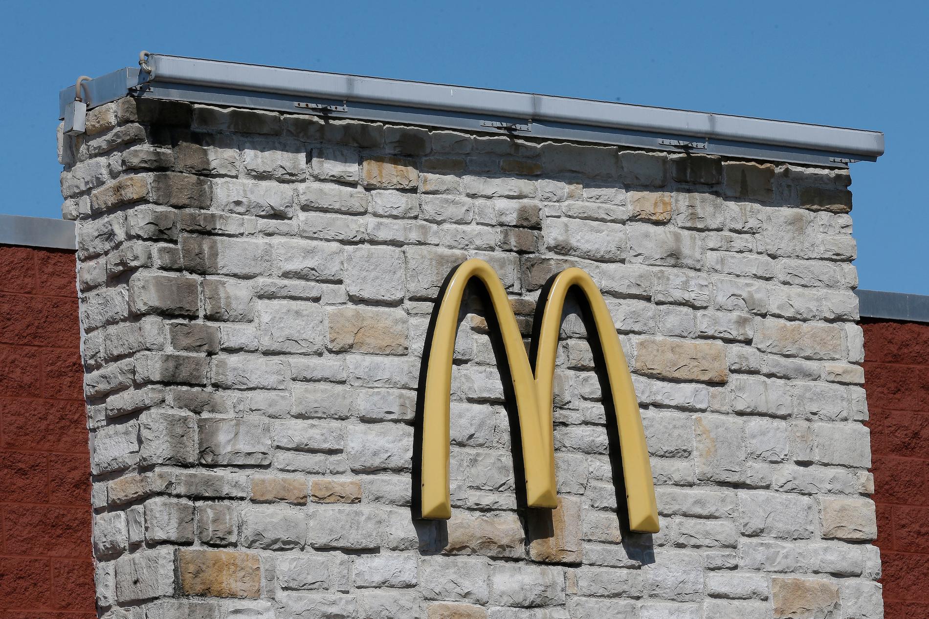 Snabbmatskedjan McDonalds får betala 1,3 miljarder i böter och kvarskatt. Arkivbild.