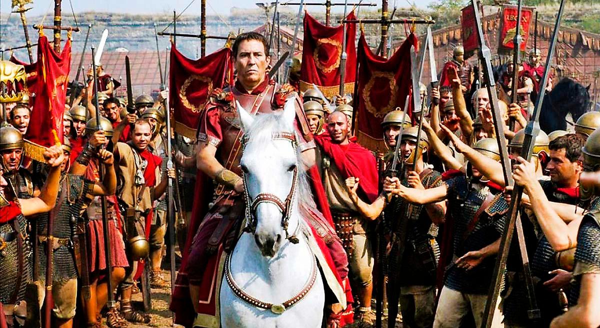 Ciaran Hinds som Gaius Julius Caesar i tv-serien ”Rome” från 2005.