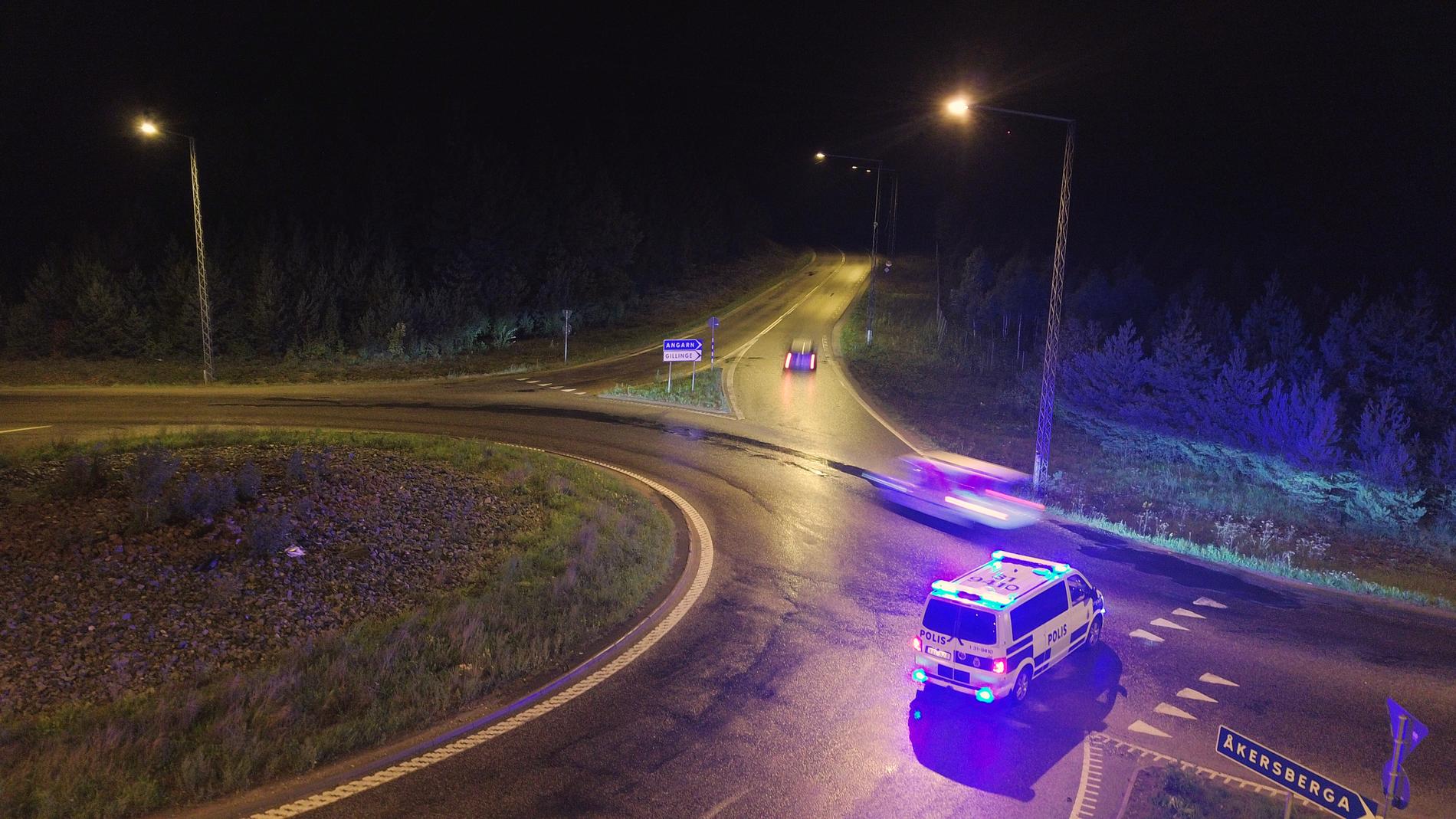 Polispatrull i Åkersberga i natt.