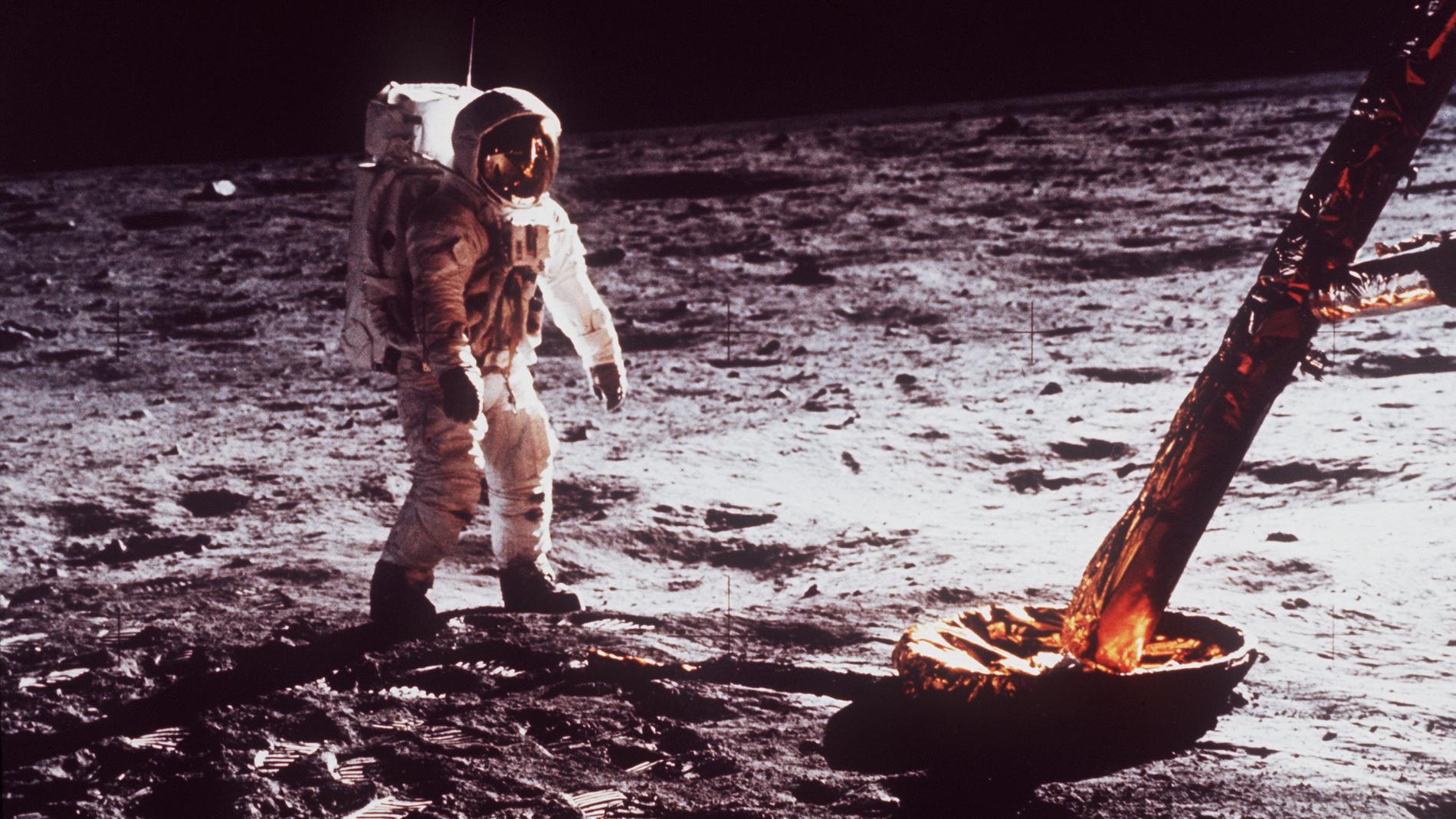 Edwin "Buzz" Aldrin var den andra människan att sätta foten på månen – efter Neil Armstrong – i juli 1969. Nu ökar intresset för månfärder igen. Arkivbild.
