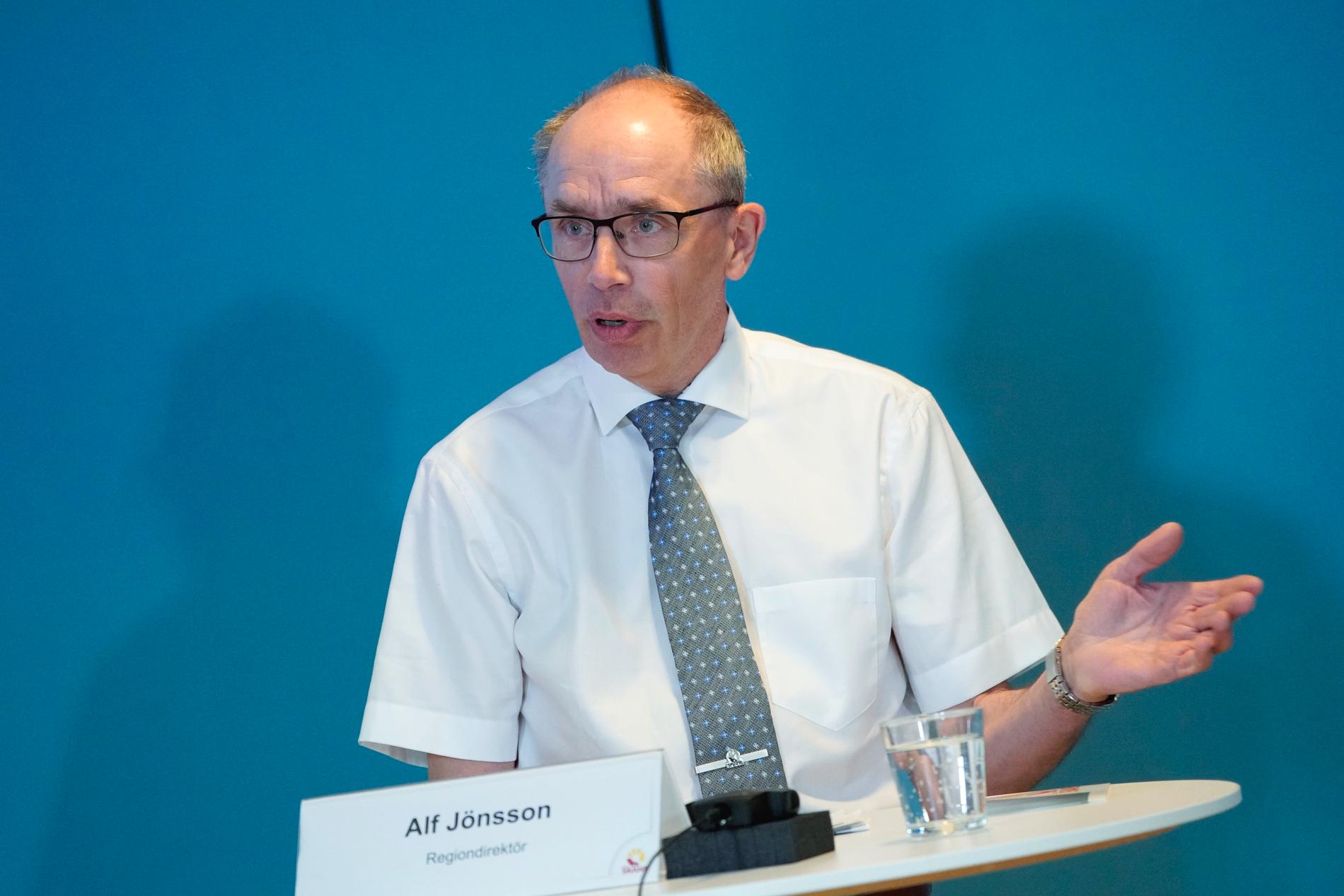 Regiondirektören Alf Jönsson vid onsdagens pressträff.
