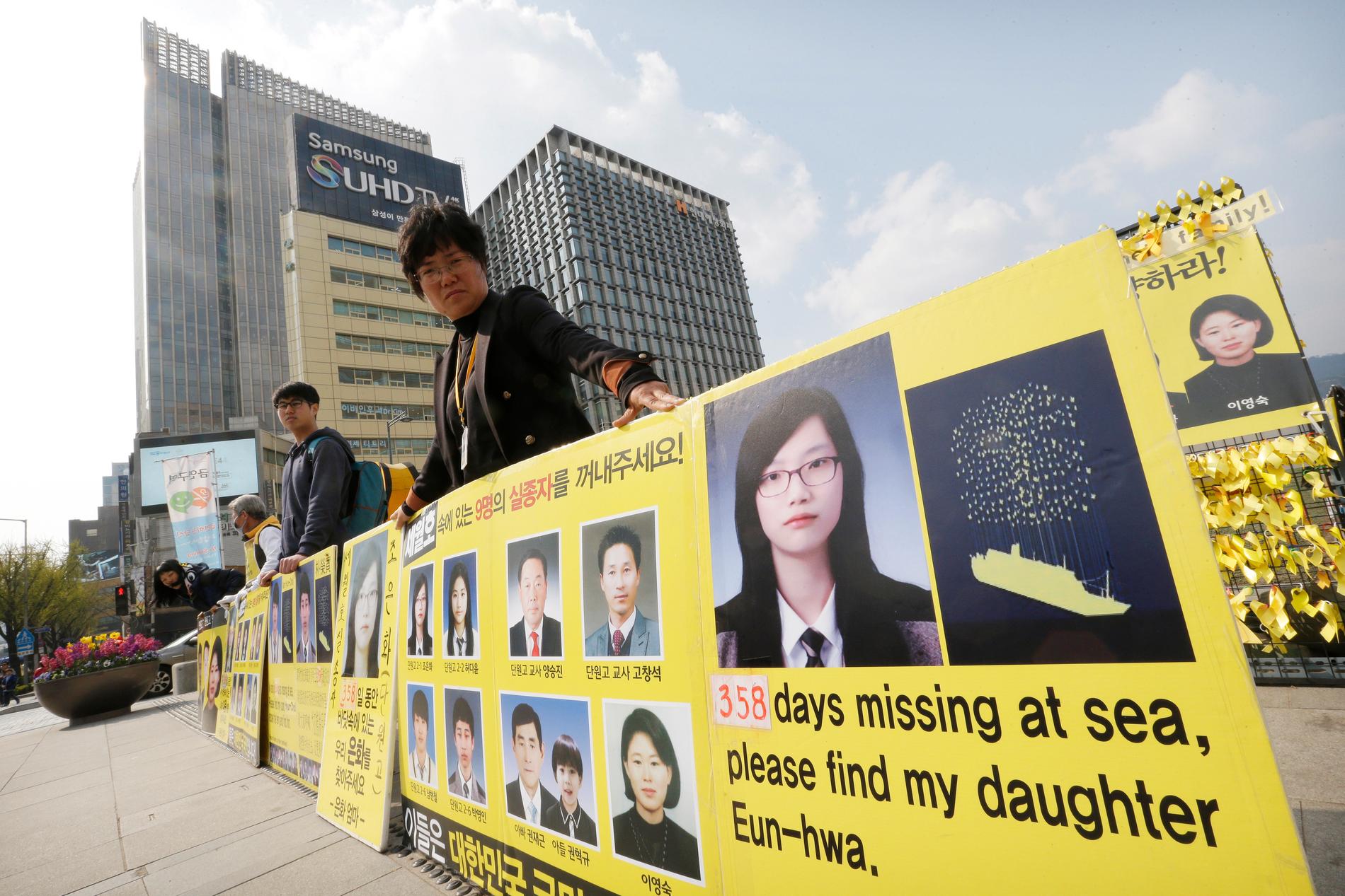 Överlevare och familjer till offer för färjekatastrofen i Sydkorea 2014 får ersättning. Arkivbild.