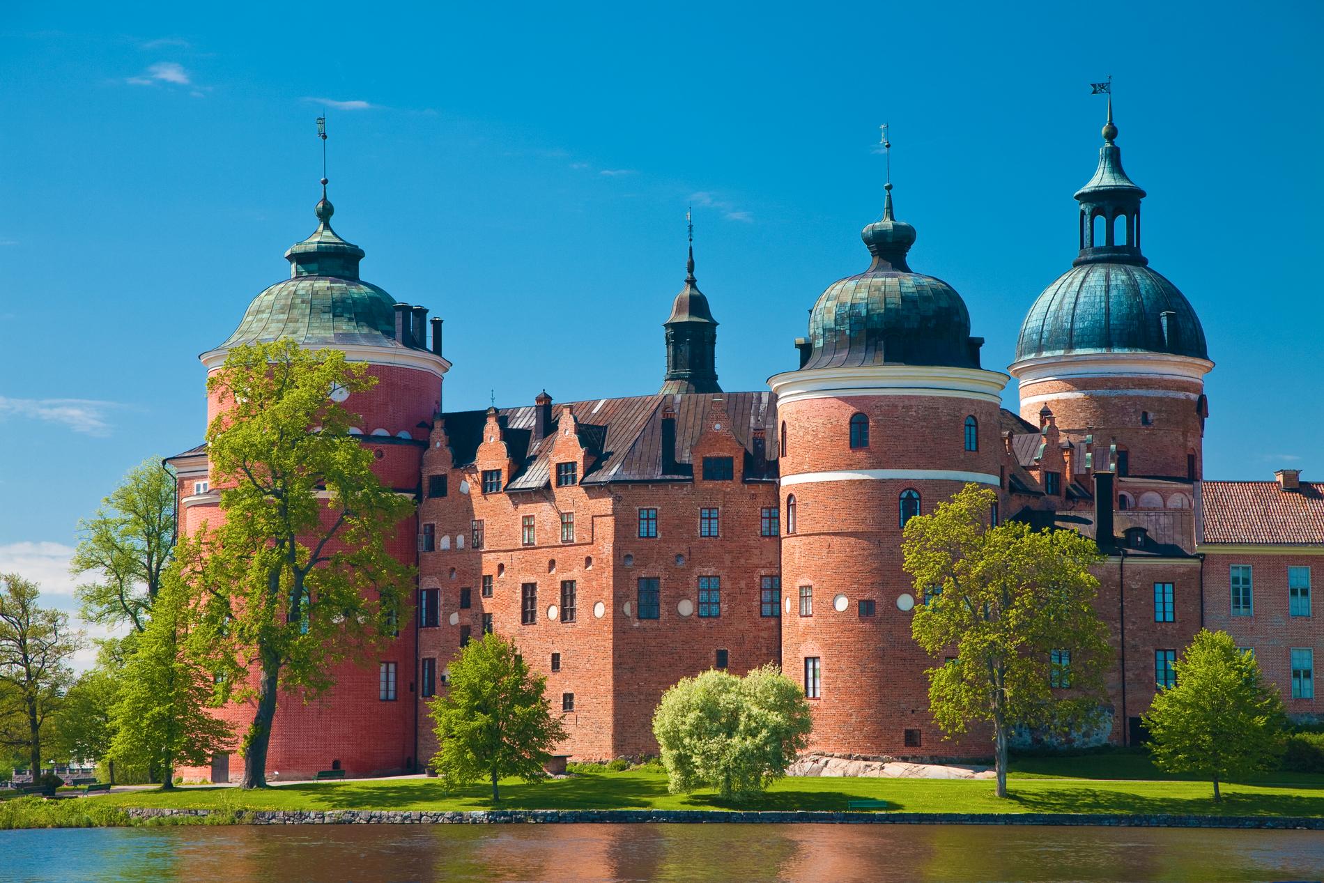 Gripsholms slott är Sveriges äldsta kungliga slott. 