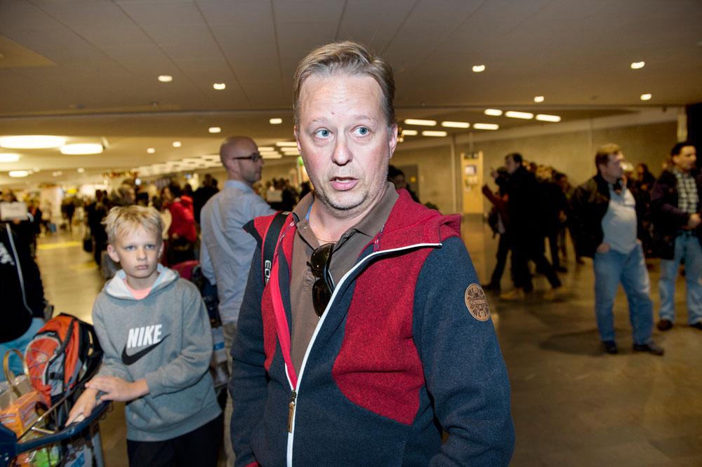 Keith Rönnberg och sonen Axel Rönnberg är andra resenärer som stött på problem med Norwegian.