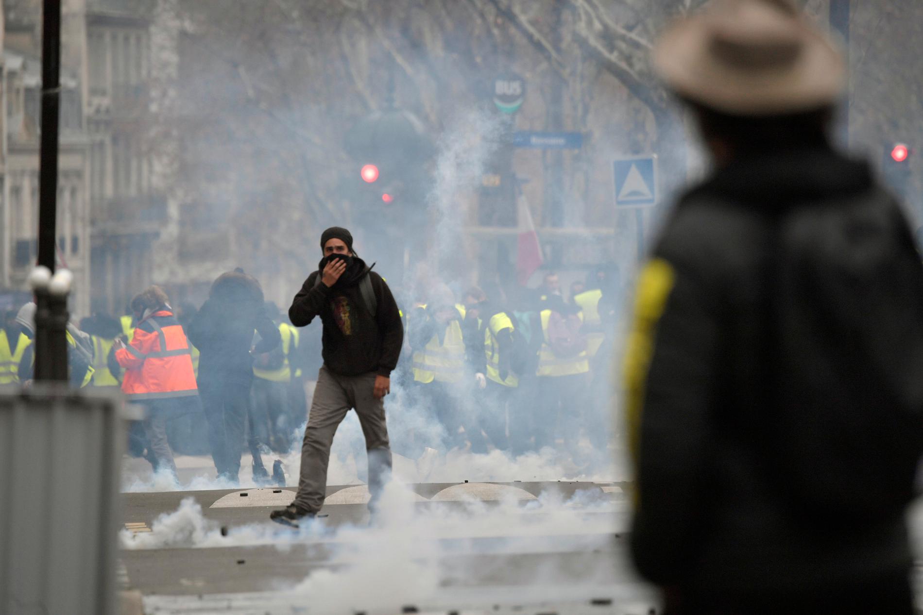 Oroligheterna i Paris är de värsta sedan studentrevolten 1968