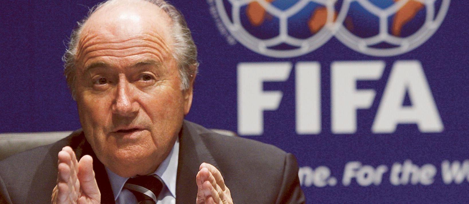ingen ursäkt Fifapresidenten Sepp Blatter tar inte tillbaka sitt uttalande.