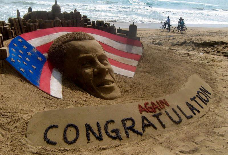Konstnären Sudarshan Pattnaik har gjort en sandskulptur av Obama på Puri beach, sju mil öster om den indiska staden Bhubaneswar