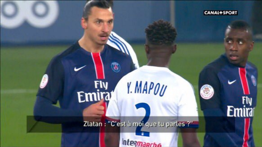 Zlatan irriterad på Lyon-försvararen. Foto: Canal+