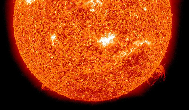 Det senaste solutbrottet är det största på över fyra år och av den starkaste typen, så kallade X-flares.