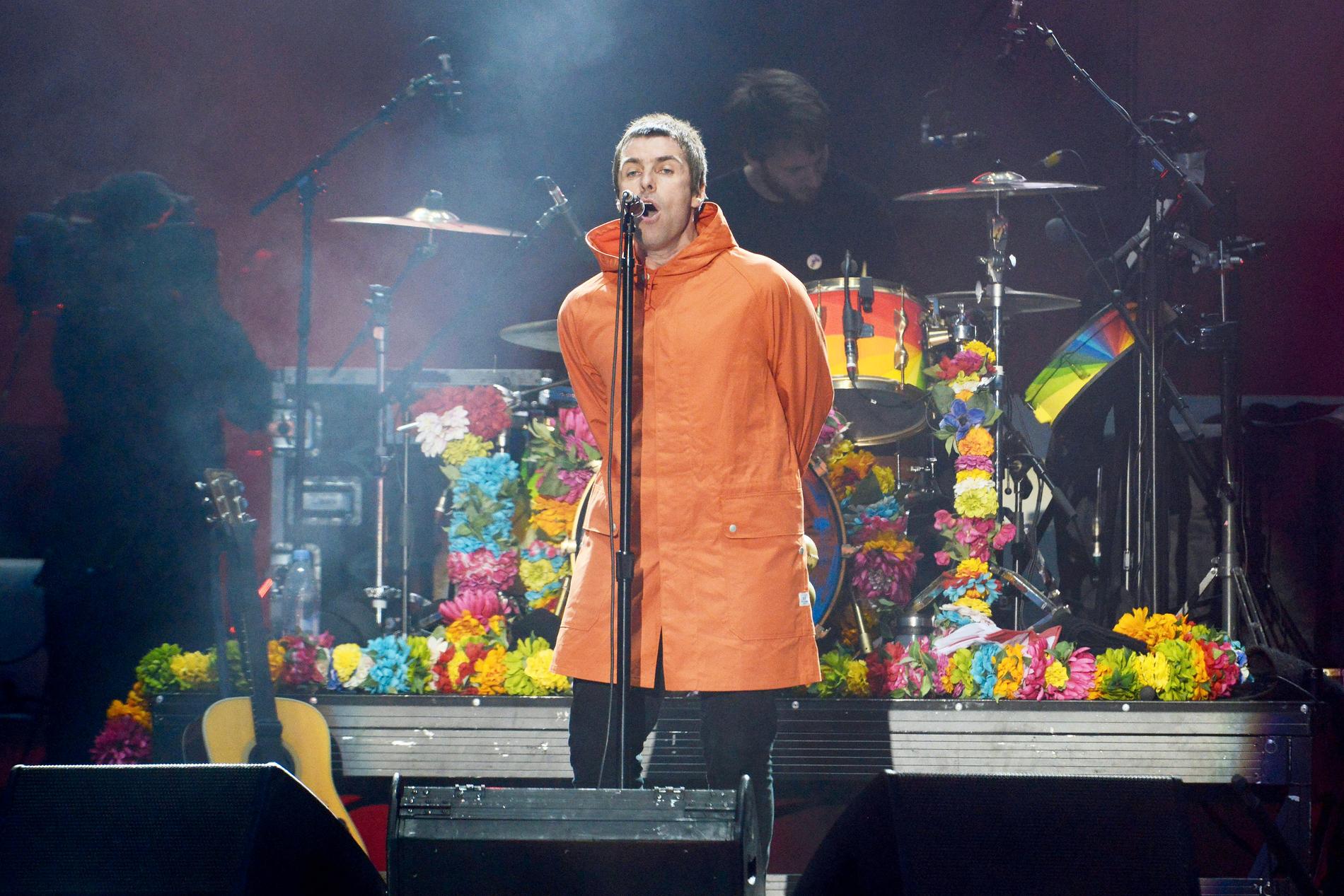 Liam Gallagher uppträder på välgörenhetsgalan One Love Manchester 