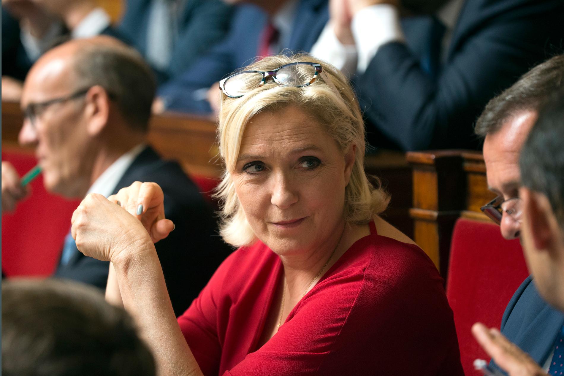 Nationell samlings partiledare Marine Le Pen är optimist inför nästa års EU-val, även om hon själv lämnat EU-parlamentet för att i stället vara ledamot i det franska parlamentet. Arkivbild.