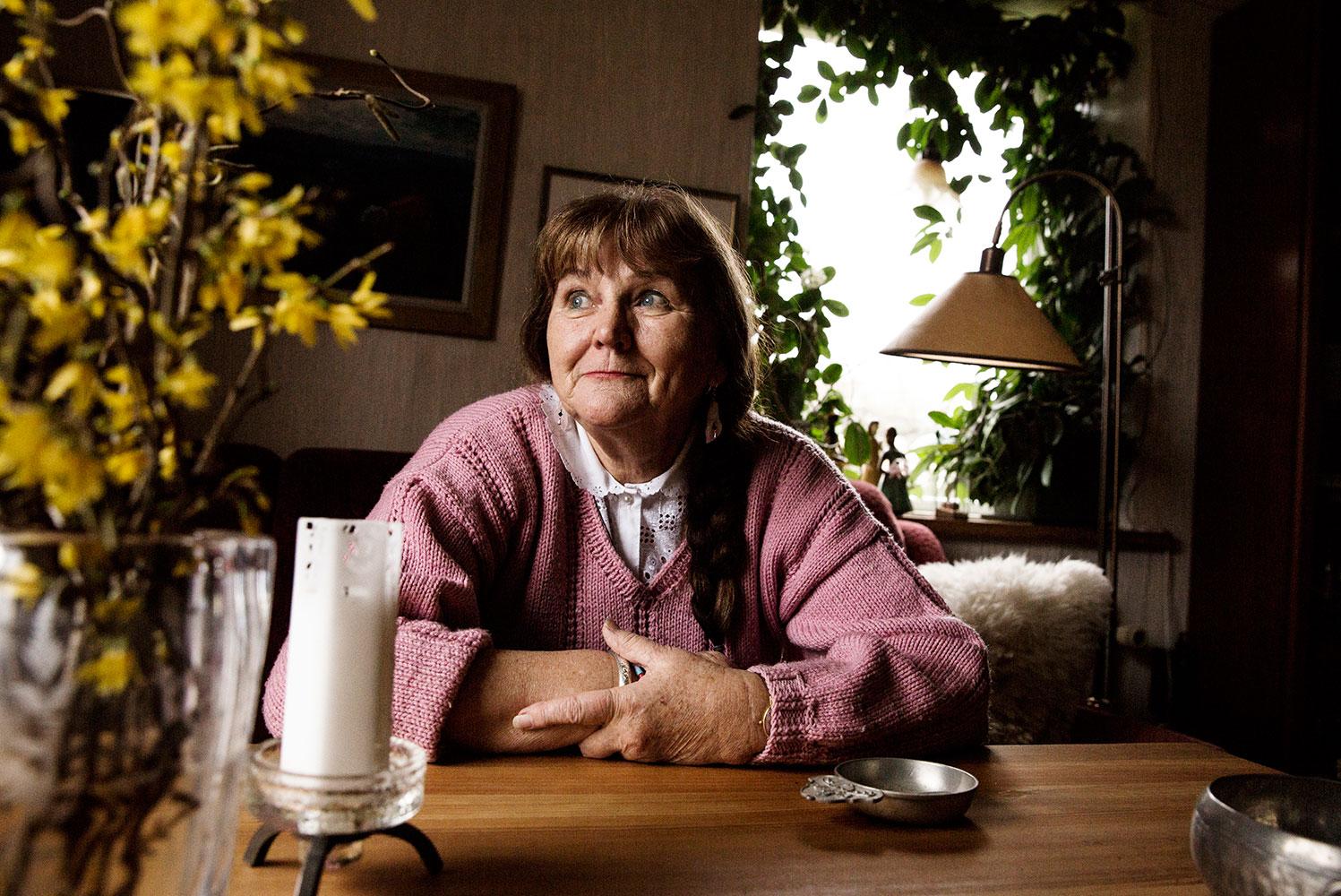 Margareta Stenström, 72, har arbetat och slitit hela sitt liv. Nu är hon pensionär och lever på 6 200 kronor i månaden. ”Det känns i hjärtat”, säger hon.