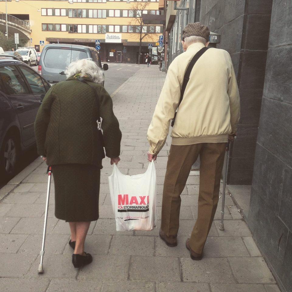 Paret på Stockholms gator. Foto: Hanna Grees.