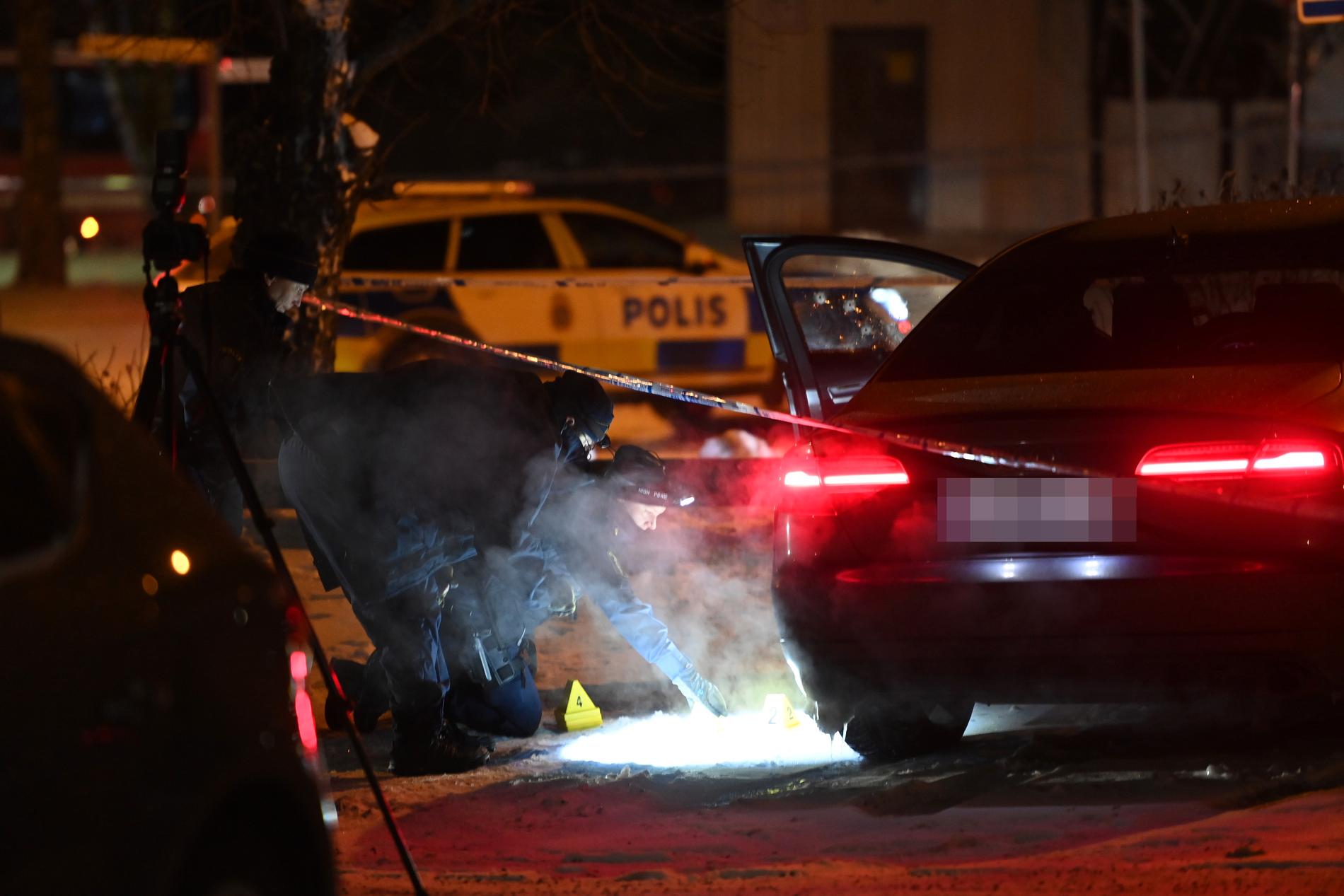 Under tisdagskvällen sköts en man till döds i Södertälje.