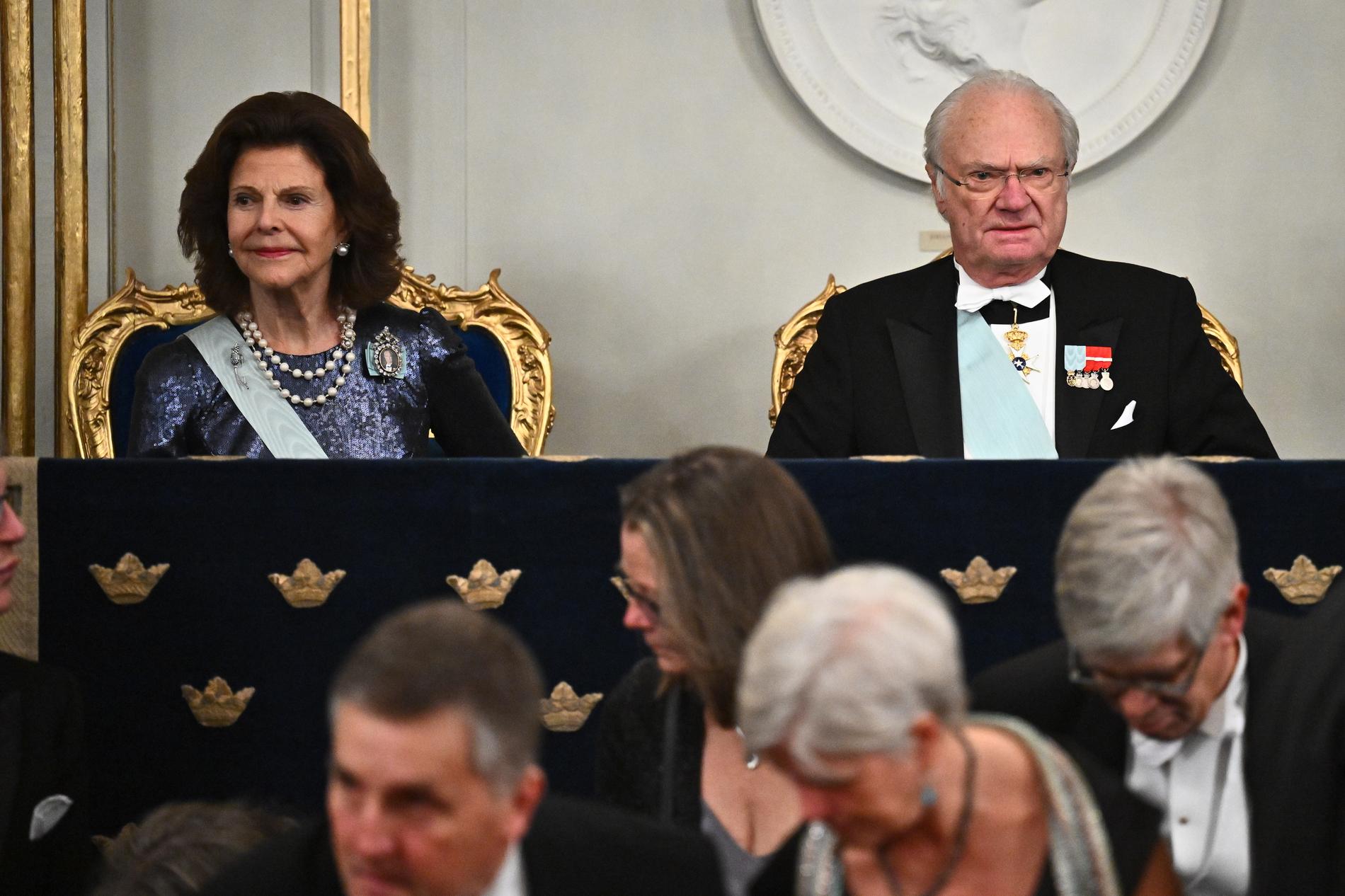 Drottning Silvia och kung Carl Gustaf kommer inte närvara vid det danska tronskiftet i helgen. Arkivbild.