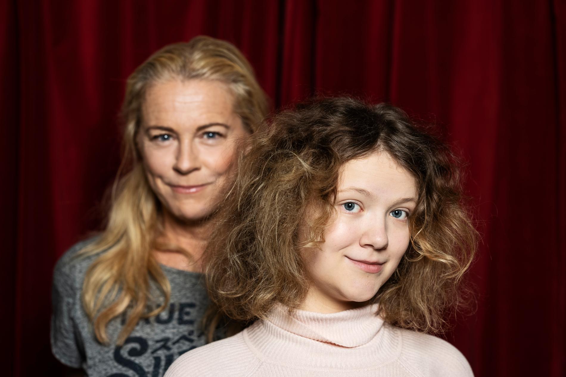 Malena och Beata Ernman delar huvudroll på Göta Lejon. Den första oktober blir det premiär.