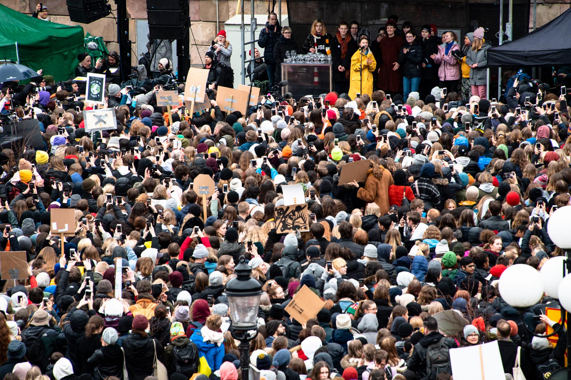 Hundratusentals skolungdomar över hela världen strejkade på fredagen för klimatet. Även i Stockholm där initiativtagaren Greta Thunberg deltog.