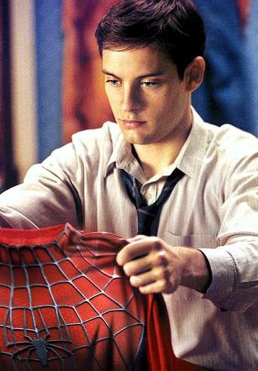 Peter Parker (Tobey Maguire).