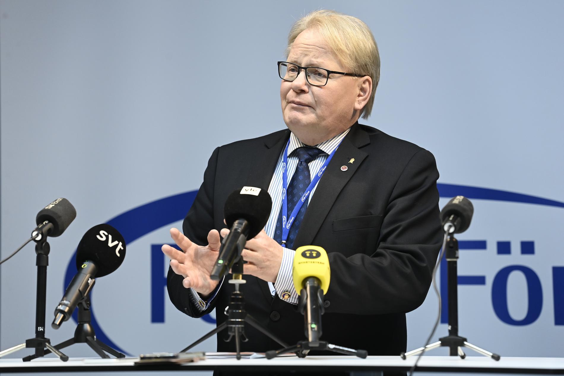 Försvarsminister Peter Hultqvist (S) 