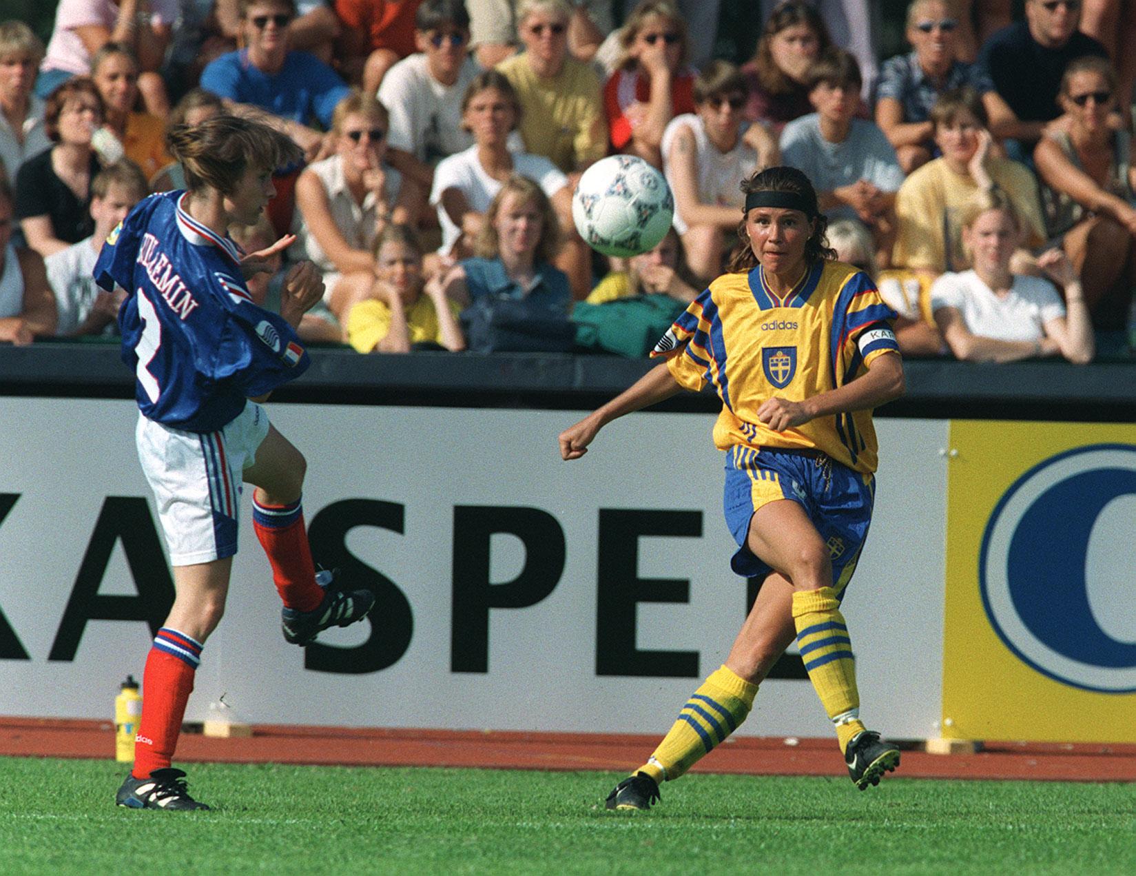 Mamma Malin Swedberg, under fotbolls-EM 1997. 