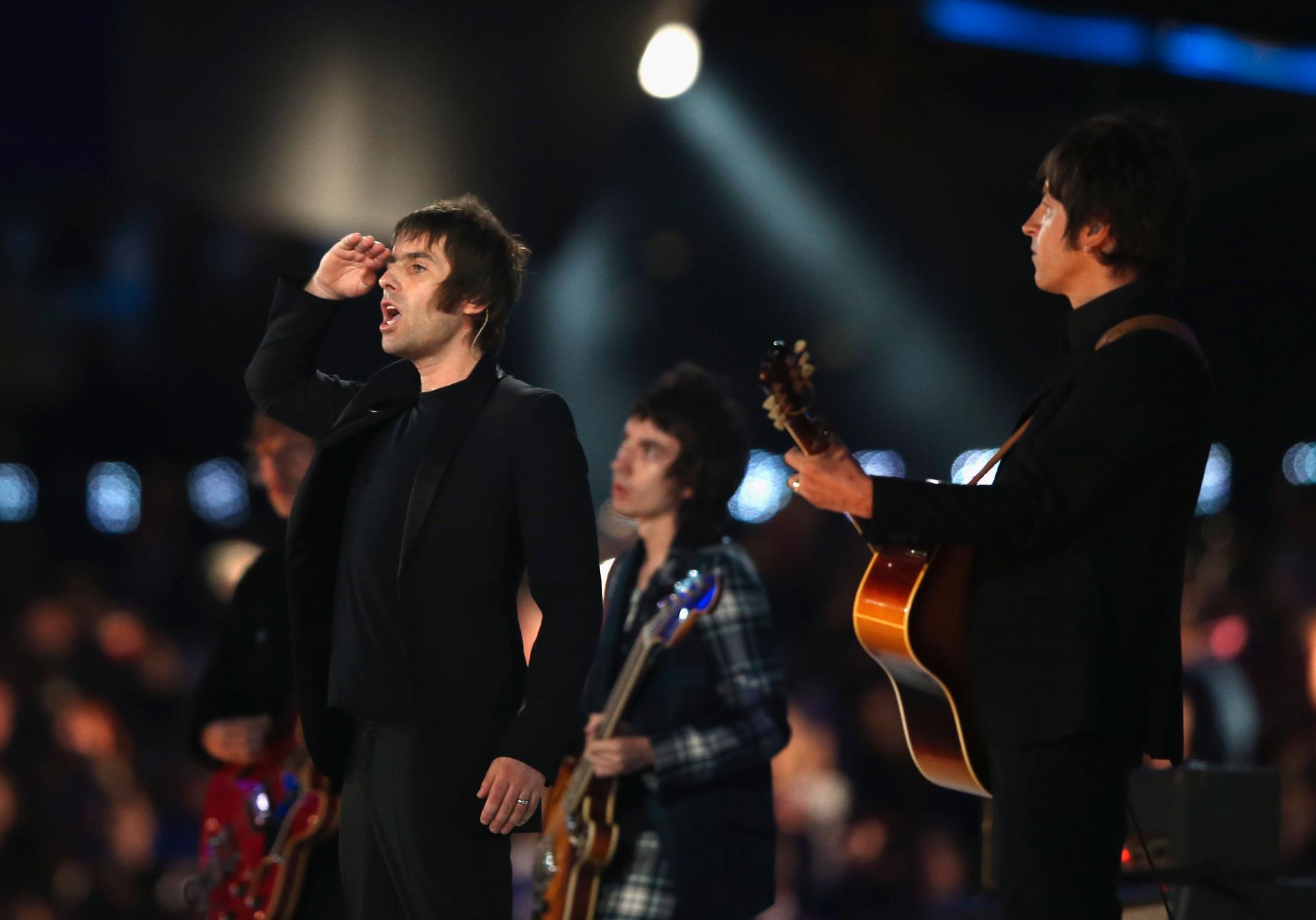 Liam Gallagher och hans Beady Eye spelade Oasis-hiten ”Wonderwall”. Brorsan Noel var inte med.