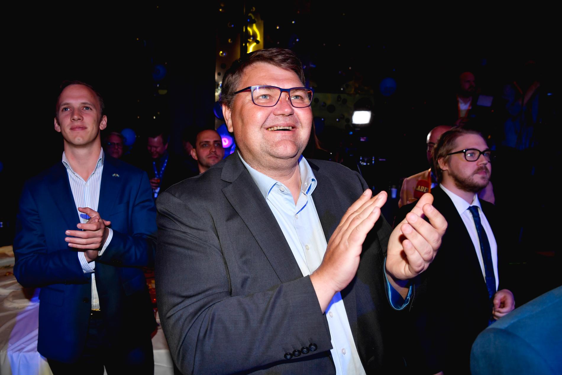 Sverigedemokraternas toppkandidat Peter Lundgren under partiets valvaka.