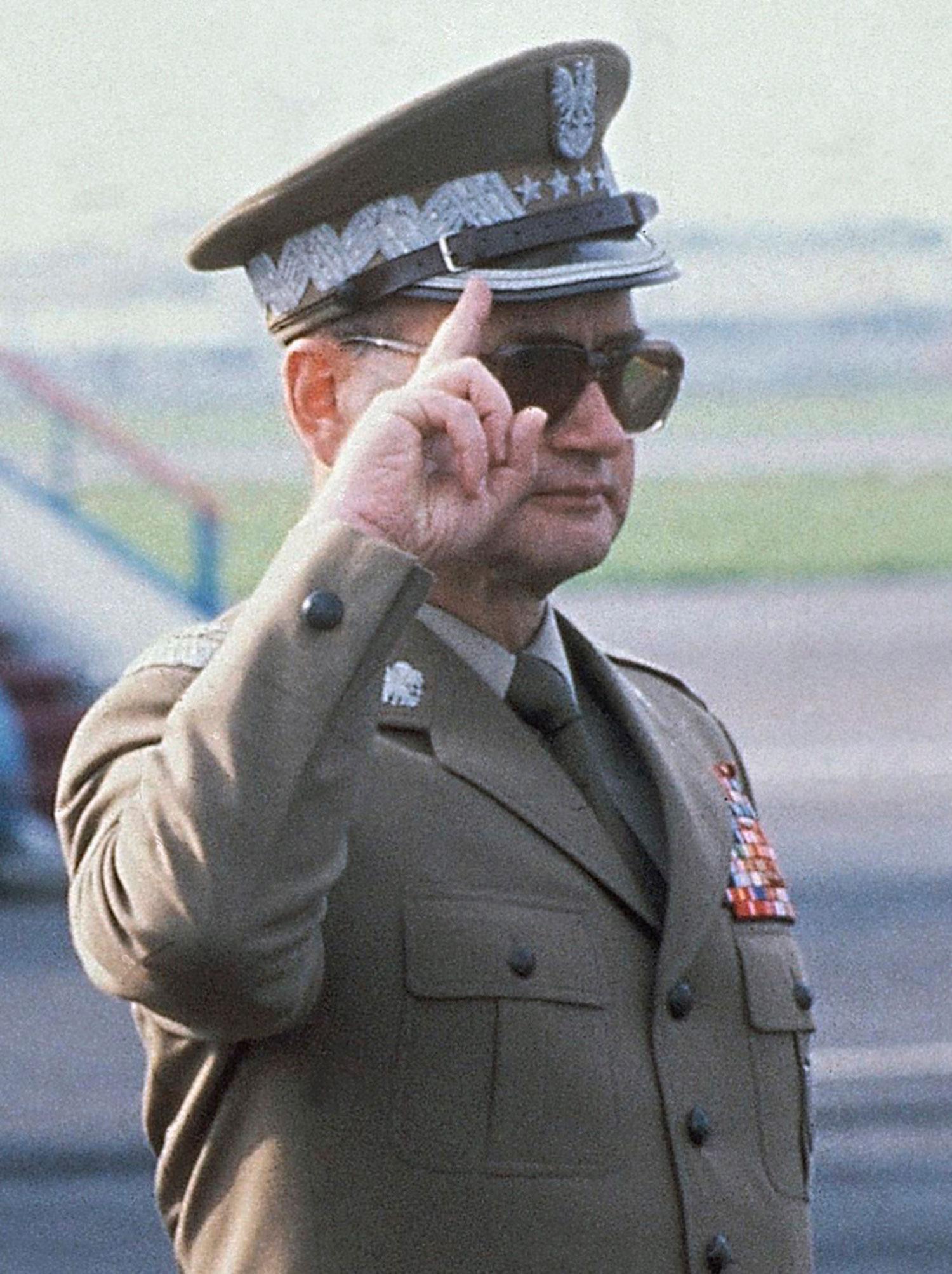 General Jaruzelski Jaruzelski kallades kommunismens Pinochet och var Polens diktator på 1980-talet. 