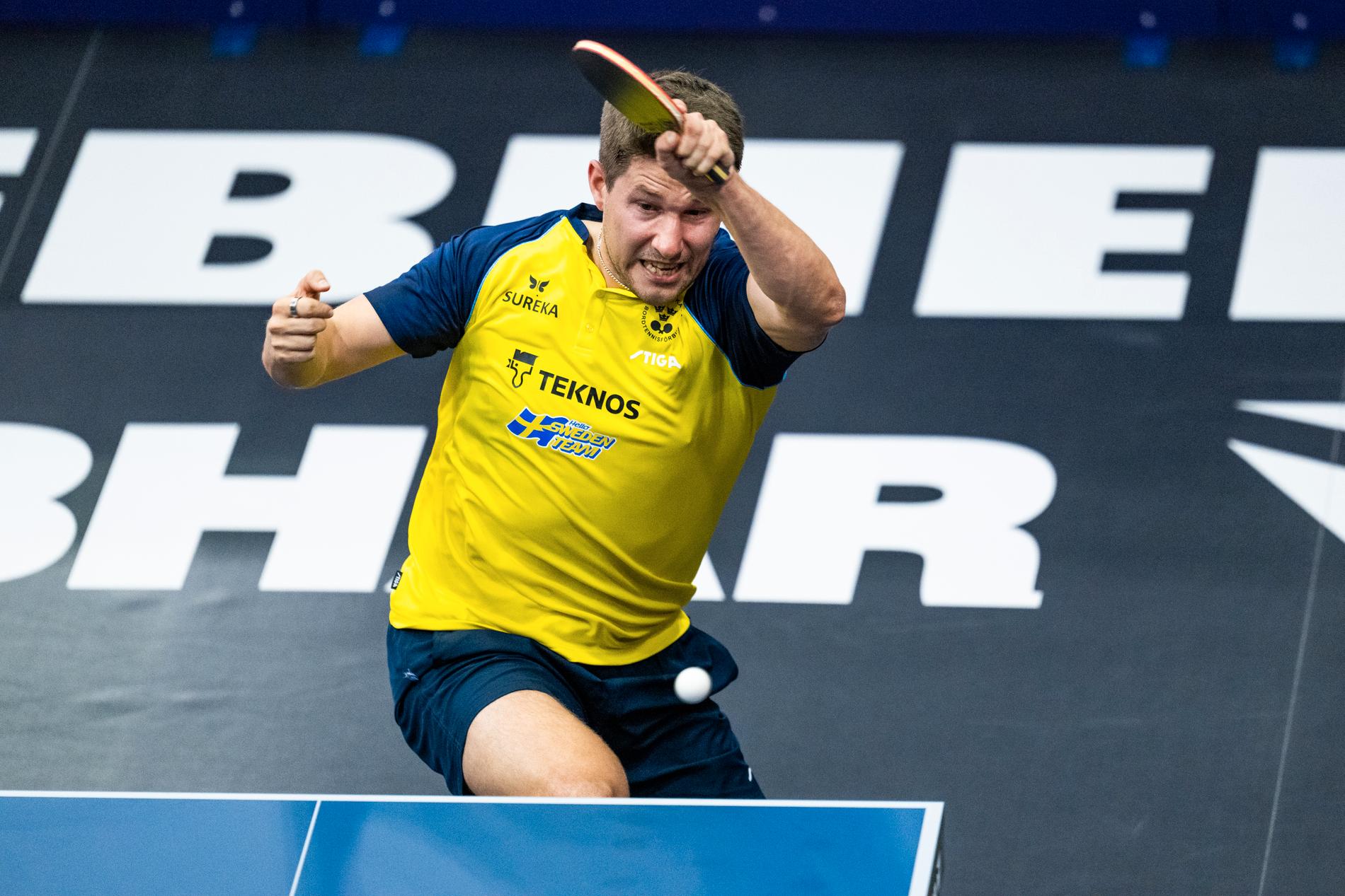 Kristian Karlsson var tillbaka från skada när Sverige slog Australien i lag-VM i bordtennis.