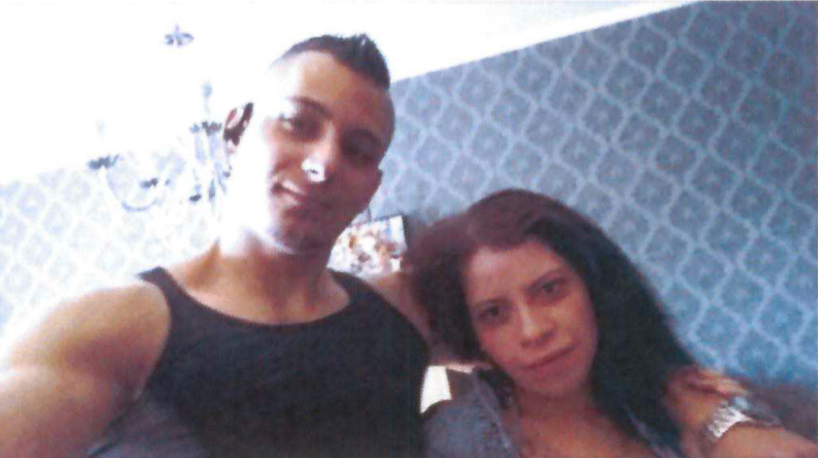 Omar publicerade en selfie på sig och Claudia när de varit ett par i några månader.