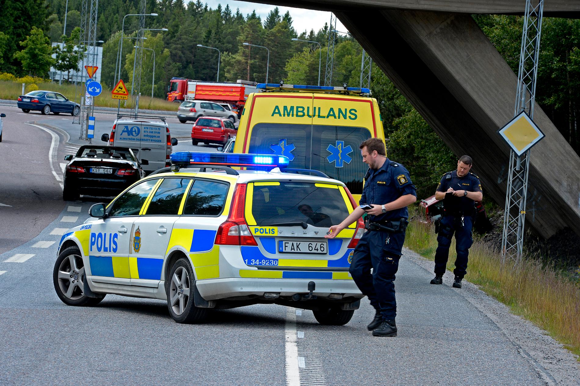 En singelolycka inträffade vid infarten till E18 nära Åkersberga.