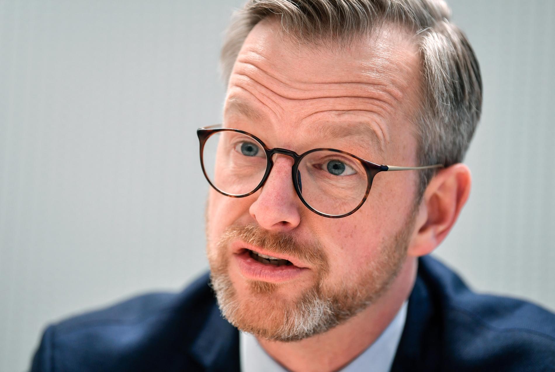 – Jag tror att de flesta är överens om att regelverket behöver moderniseras, säger inrikesminister Mikael Damberg (S) till TT. Arkivbild.