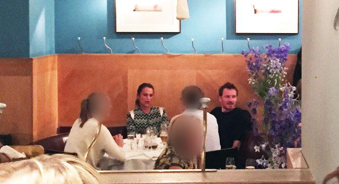Paret sågs inne på exklusiva restaurangen Sturehof i centrala Stockholm.