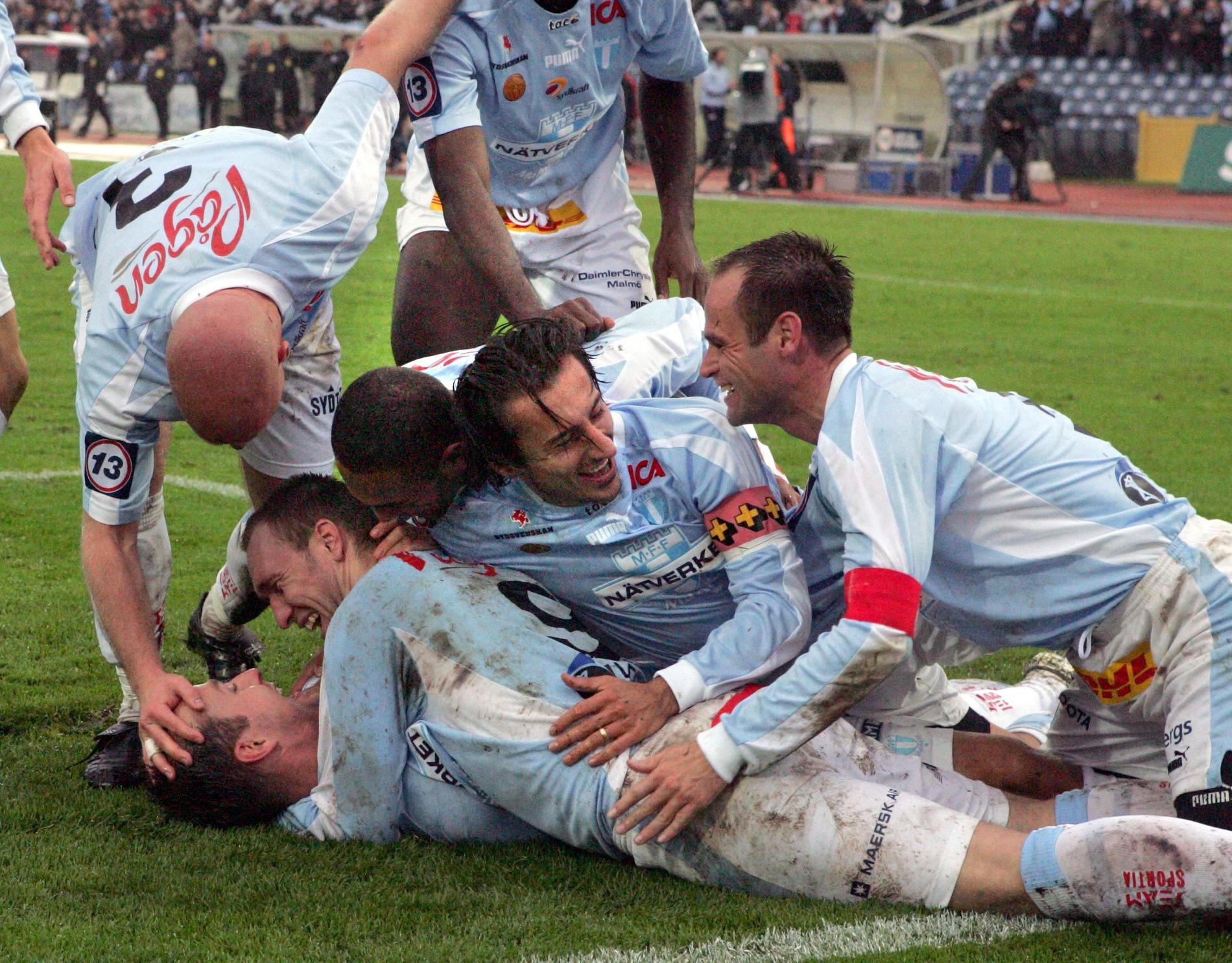 Malmö FF-spelare från guldåret 2004.