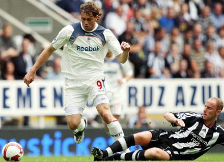 Johan Elmander närmar sig comeback efter skadan han ådrog sig mot Newcastle.