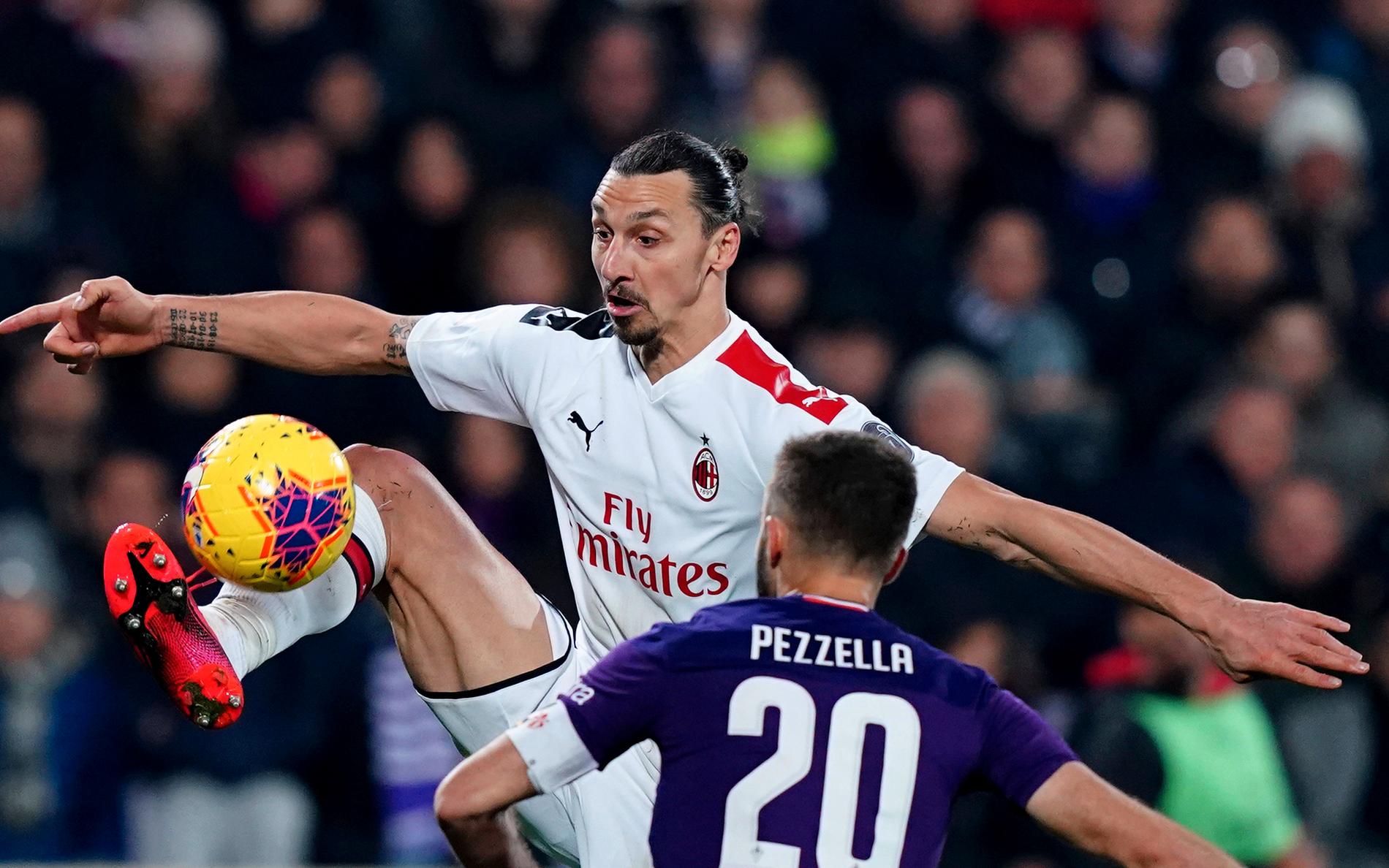 Zlatan Ibrahimovic under Milans match mot Fiorentina i söndags.