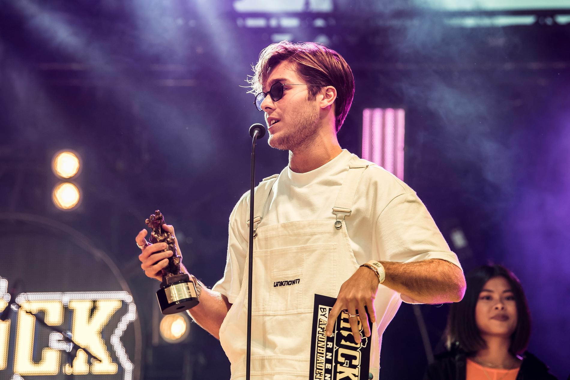 Benjamin Ingrosso fick priset som Årets manliga liveartist under Rockbjörnen 2018.