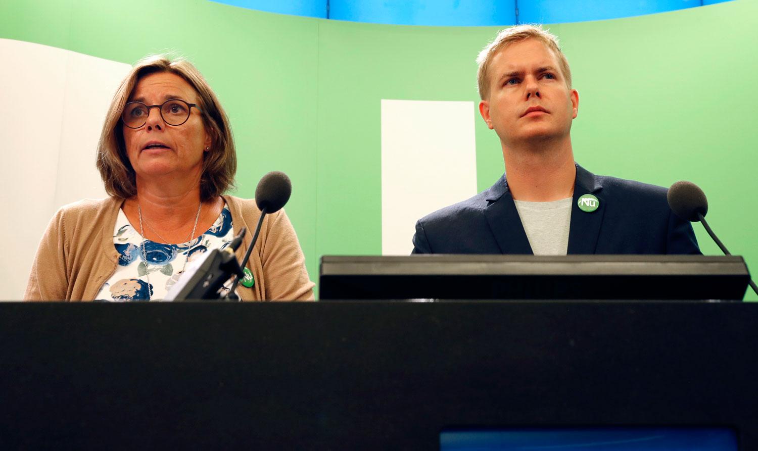 Miljöpartiets språkrör Isabella Lövin och Gustav Fridolin.