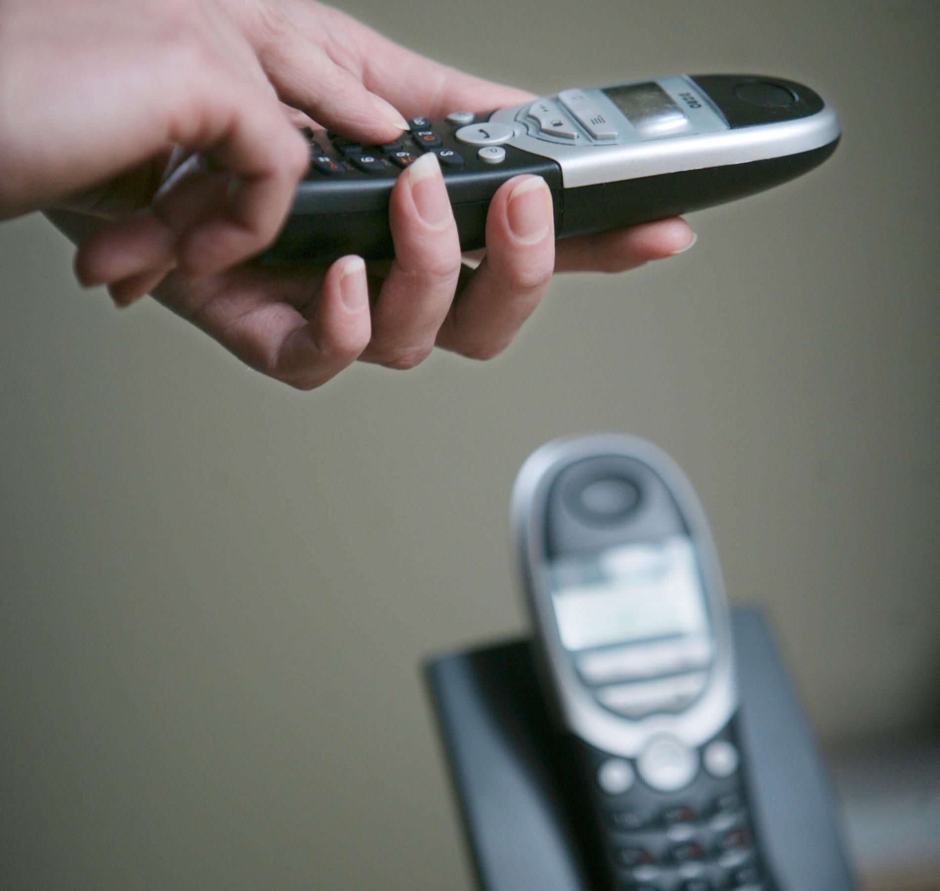 15 000 Telia-kunder blir av med sin telefonsvarare på onsdag. 