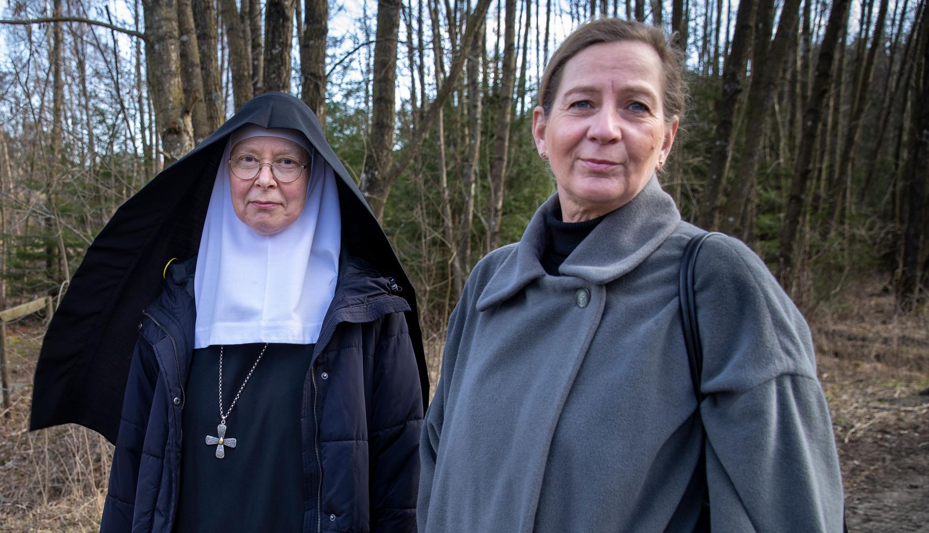 Moder Christa, Marievalls abbedissa, och Anita Ullmann, ordförande i Vetonu.